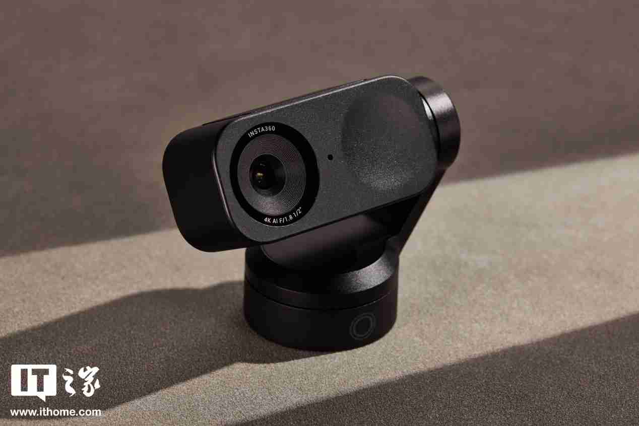 影石 Insta360 Link 2 摄像头体验：智能追踪 + AI 降噪，直播新利器